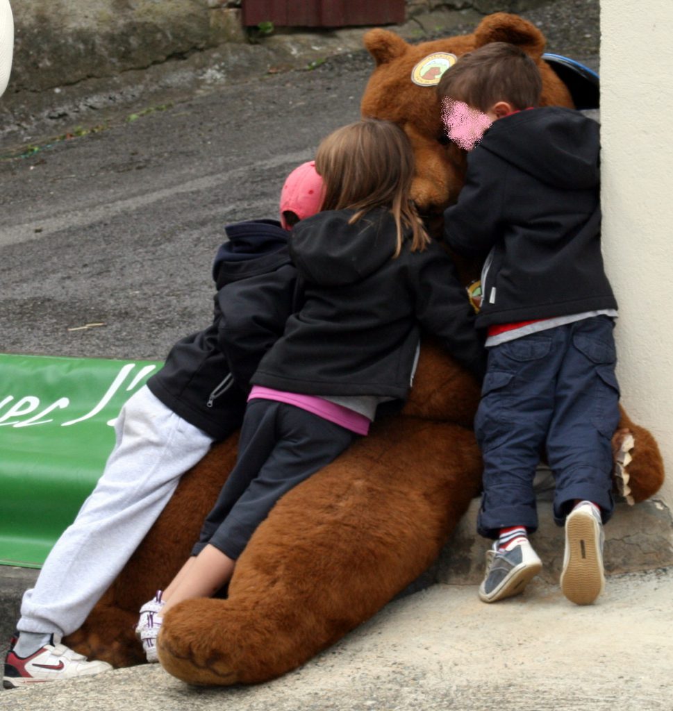 Parole d'ours à la fête du fromage d'Etsaut 